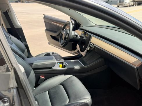 Used 2022 Tesla Model 3 Long Range AWD/4WD image 23