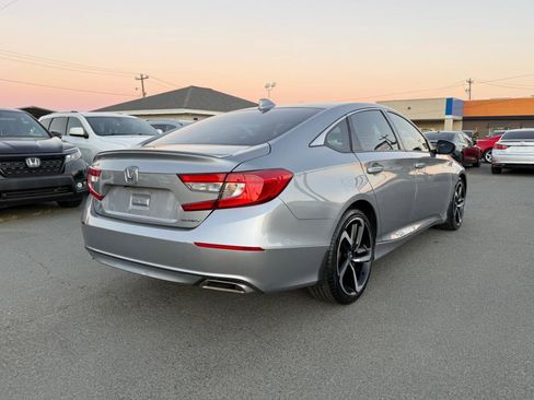 Used 2019 Honda Accord Sport image 6