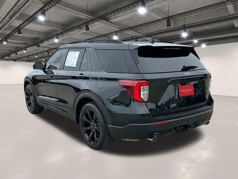 Used 2023 Ford Explorer ST-Line w/ Class IV Trailer Tow Package RWD image 14