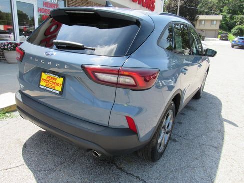 Used 2025 Ford Escape ST-Line FWD image 12