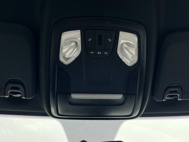 New 2024 RAM 3500 Tradesman AWD/4WD image 31