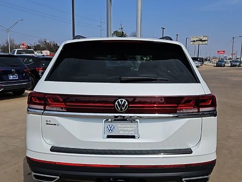 New 2026 Volkswagen Atlas SE FWD image 6