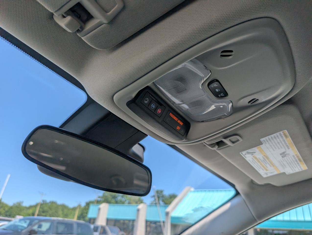 Used 2020 Buick Encore GX Preferred w/ Cold Weather Comfort Package FWD image 33
