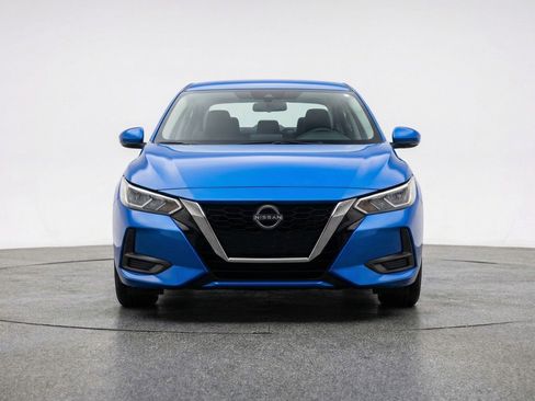 Used 2024 Nissan Sentra SV image 2