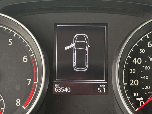 Used 2017 Volkswagen Golf Alltrack SEL image 28