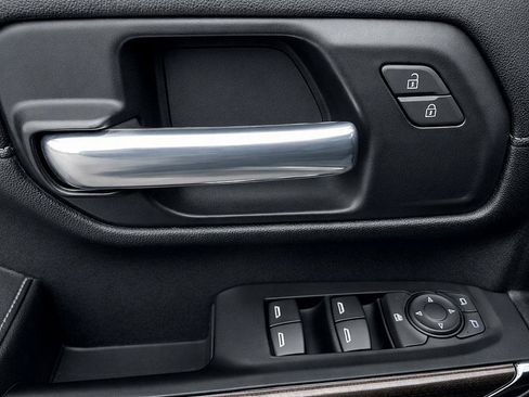 Used 2021 Chevrolet Silverado 1500 LT image 16