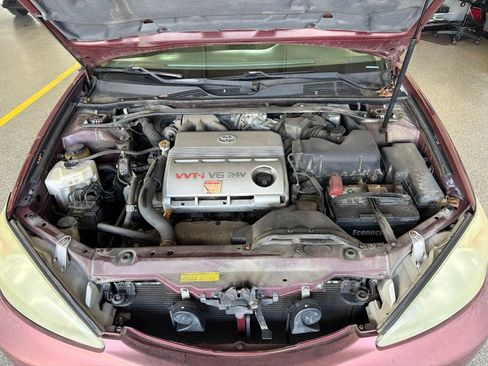 Used 2004 Toyota Camry LE FWD image 21