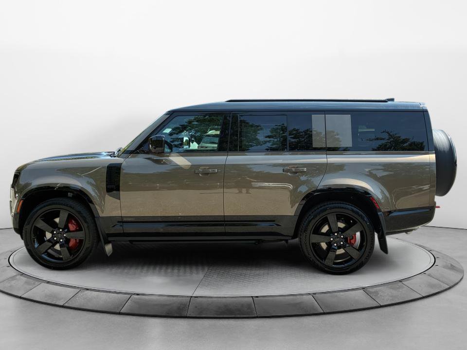 New 2026 Land Rover Defender 130 X AWD/4WD image 4