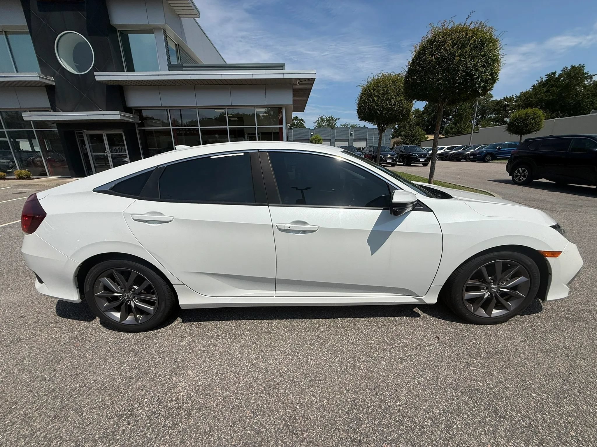 Used 2020 Honda Civic EX-L image 8