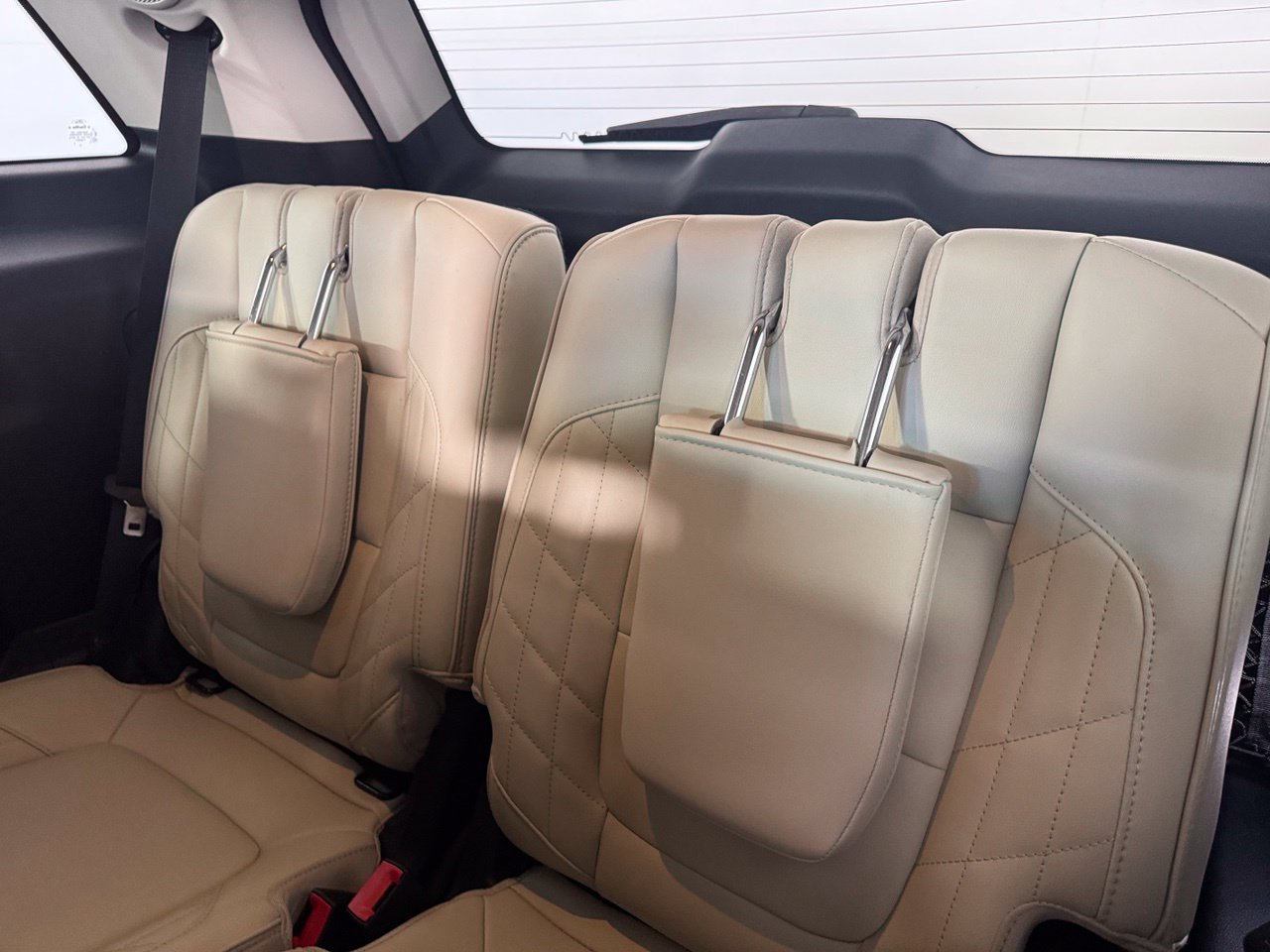 Used 2017 Ford Explorer Platinum AWD/4WD image 11