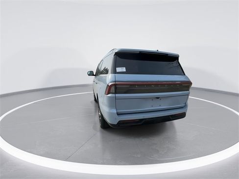 New 2025 Lincoln Navigator Reserve w/ Jet Appearance Package image 7
