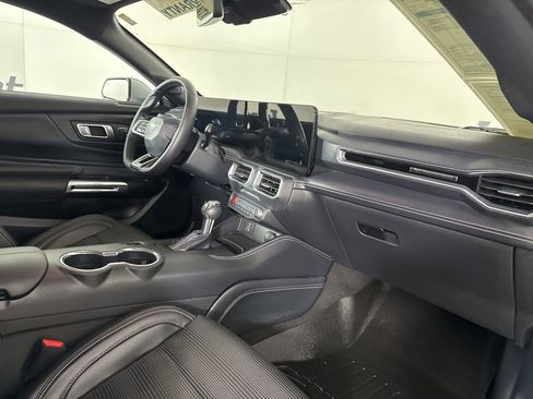 Used 2024 Ford Mustang Premium image 24