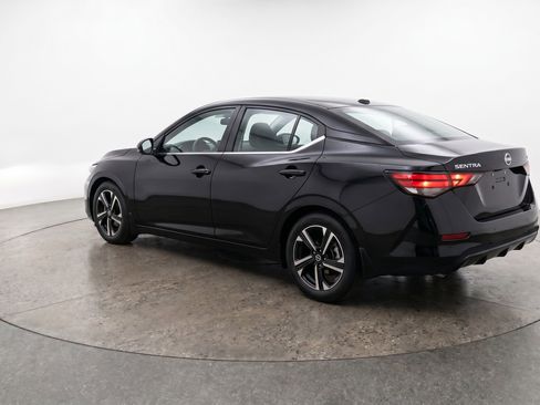 Used 2025 Nissan Sentra SV FWD image 6