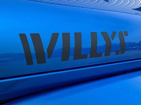 Used 2021 Jeep Gladiator Willys image 14