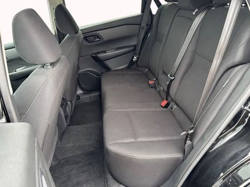 Used 2024 Nissan Rogue S image 23