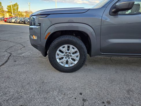 Used 2022 Nissan Frontier SV image 37