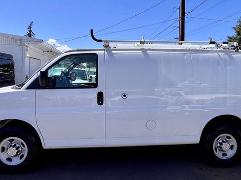 Used 2013 Chevrolet Express 2500 RWD image 6