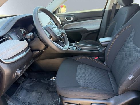 Used 2022 Jeep Compass Sport AWD/4WD image 7