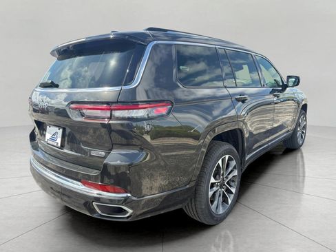 Used 2022 Jeep Grand Cherokee L Overland w/ Advanced Protech Group III AWD/4WD image 8