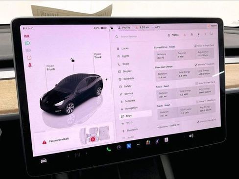 Used 2022 Tesla Model Y Long Range image 23
