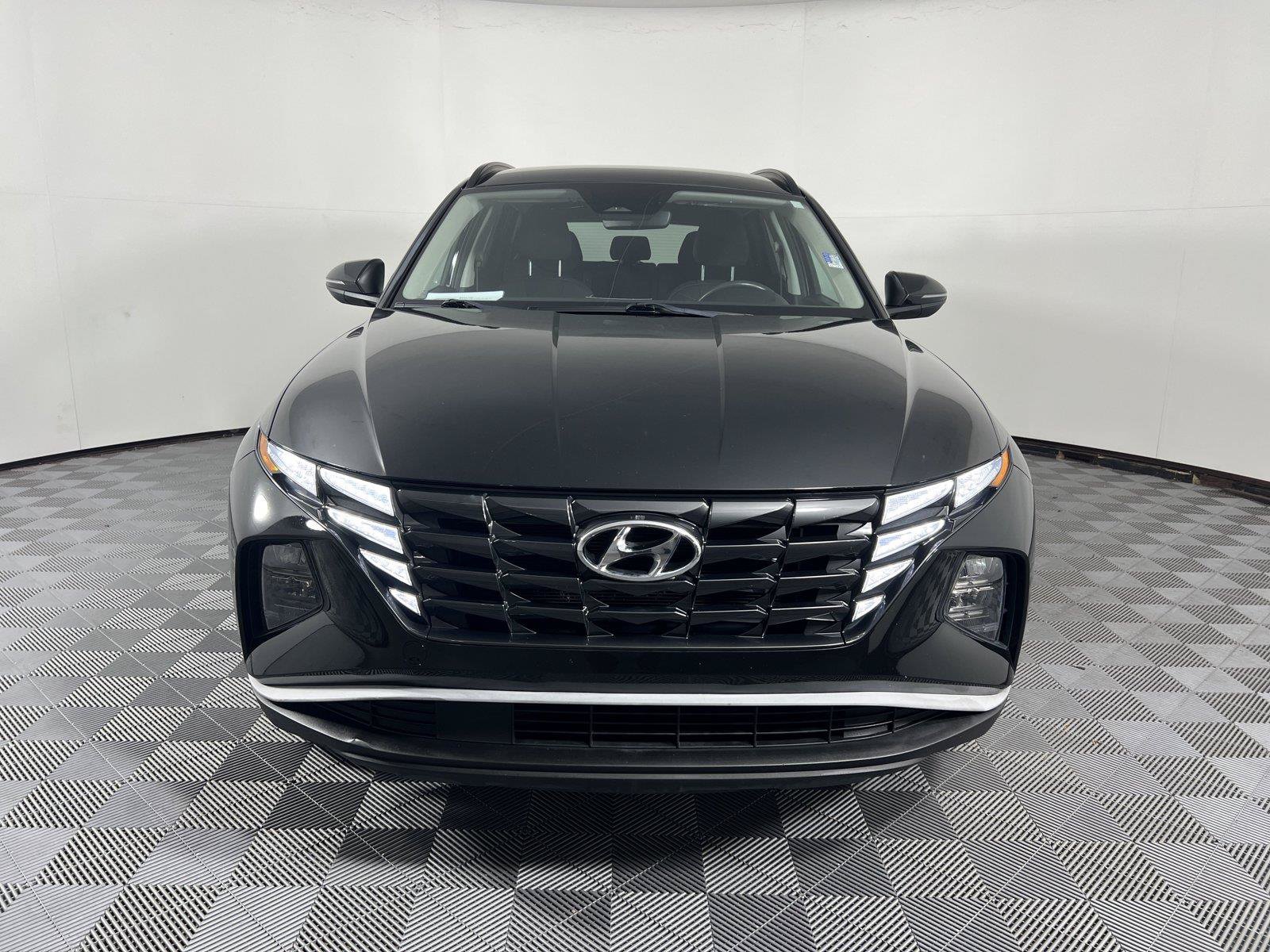 Used 2022 Hyundai Tucson SEL FWD image 2