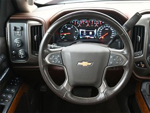 Used 2018 Chevrolet Silverado 2500 High Country w/ Duramax Plus Package image 26