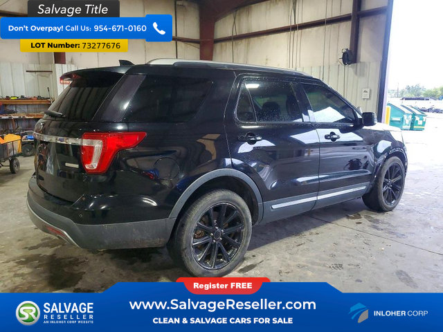 Used 2016 Ford Explorer XLT w/ Equipment Group 202A FWD image 4