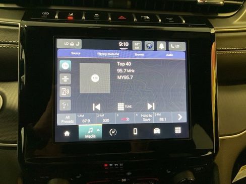 Used 2025 Jeep Grand Cherokee Laredo X w/ Luxury Tech Group I image 29