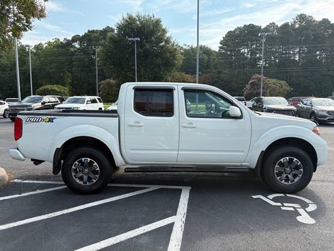 Used 2017 Nissan Frontier PRO-4X w/ Pro-4x Luxury Package AWD/4WD image 4