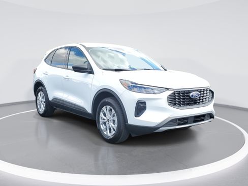 New 2026 Ford Escape Active w/ Cold Weather Package image 2