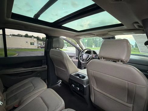 Used 2018 Ford Expedition Limited w/ Equipment Group 301A AWD/4WD image 56