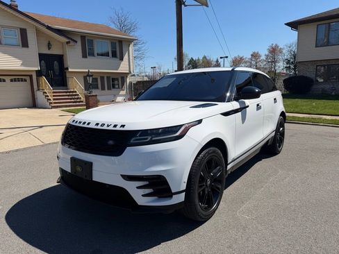 Used 2019 Land Rover Range Rover Velar R-Dynamic SE AWD/4WD image 4