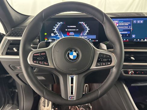 Used 2025 BMW X6 M60i w/ Executive Package image 18