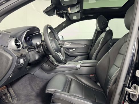 Used 2022 Mercedes-Benz GLC 300 4MATIC image 4
