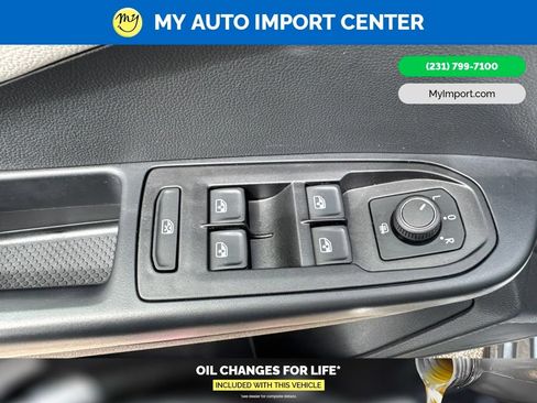 Used 2025 Volkswagen Taos SEL w/ Black Wheel Plus Package AWD/4WD image 11