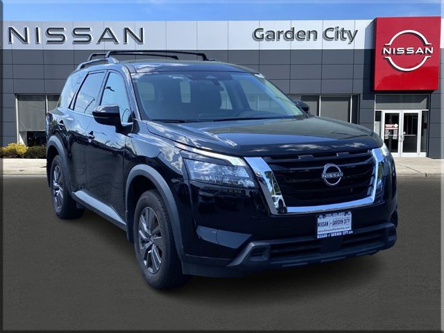 Certified 2024 Nissan Pathfinder SV AWD/4WD image 1