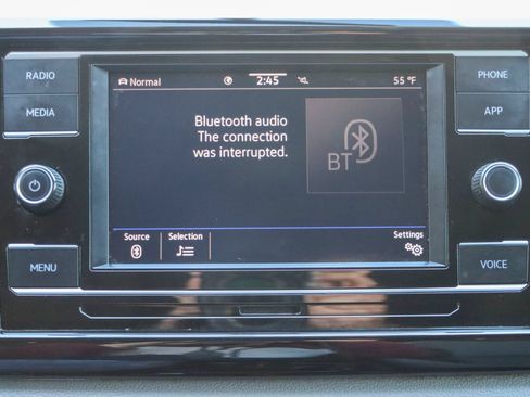 Used 2022 Volkswagen Taos S AWD/4WD image 32