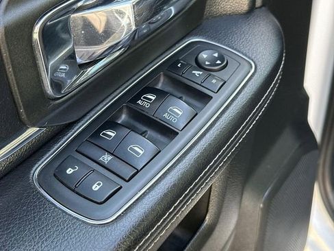 Used 2018 RAM 2500 Laramie w/ Snow Chief Group AWD/4WD image 23