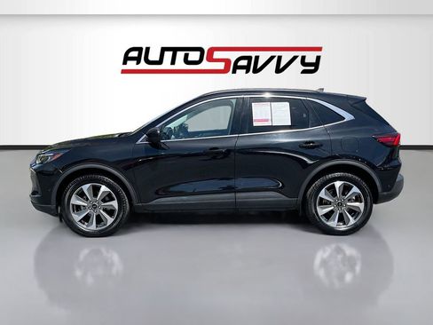 Used 2024 Ford Escape Platinum w/ Premium Technology Package AWD/4WD image 4