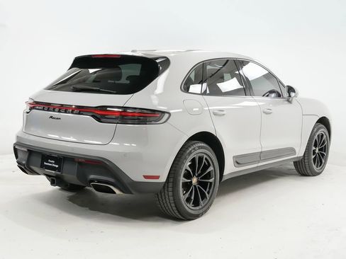 Certified 2023 Porsche Macan image 10