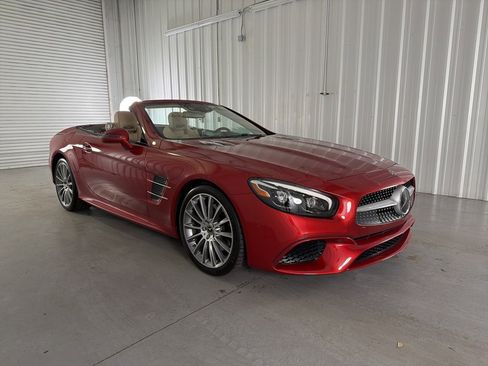 Used 2019 Mercedes-Benz SL 550 image 1