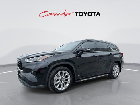 Used 2022 Toyota Highlander Limited AWD/4WD image 1