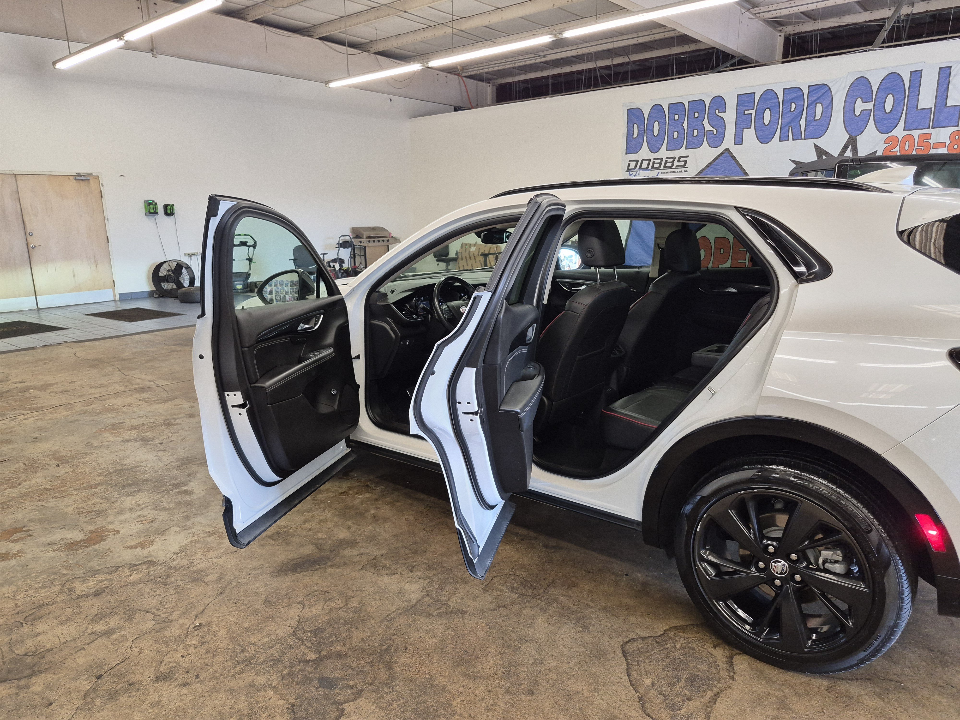 Used 2023 Buick Envision Essence w/ Sport Touring Package FWD image 16