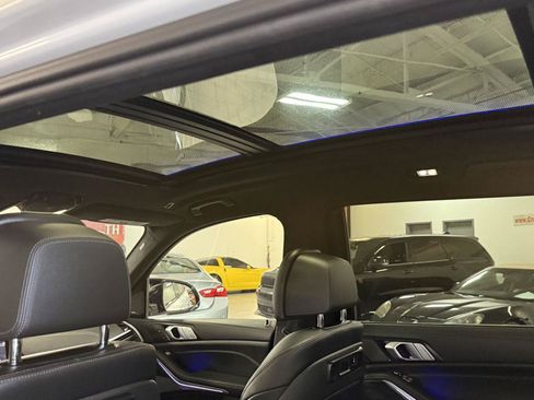 Used 2020 BMW X7 M50i w/ Executive Package AWD/4WD image 29