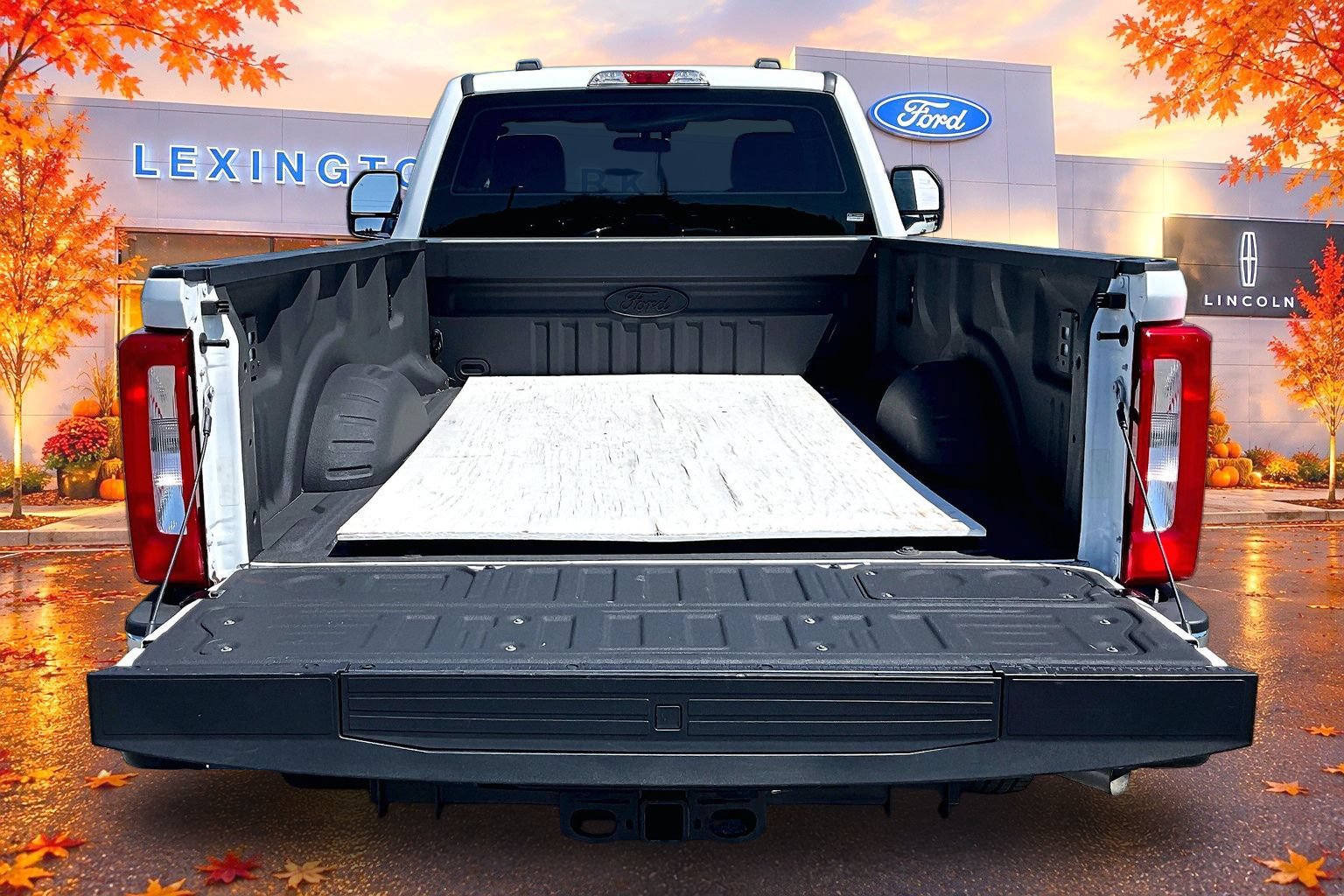 Used 2024 Ford F250 XL w/ Snow Plow Prep Package AWD/4WD image 7