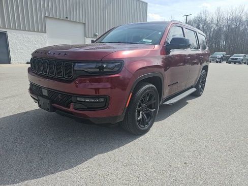 Used 2024 Jeep Wagoneer Series II image 1