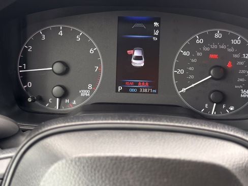 Used 2025 Toyota Corolla LE FWD image 21