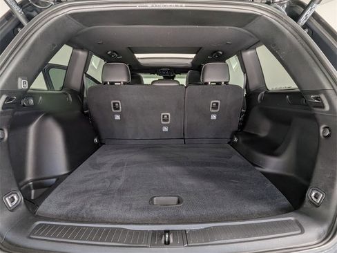 Used 2025 Jeep Grand Cherokee Limited w/ Luxury Tech Group II image 26