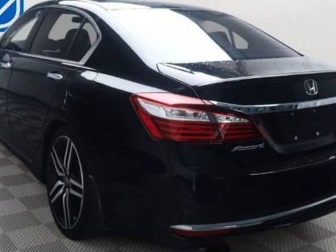 Used 2017 Honda Accord Sport Special Edition image 9