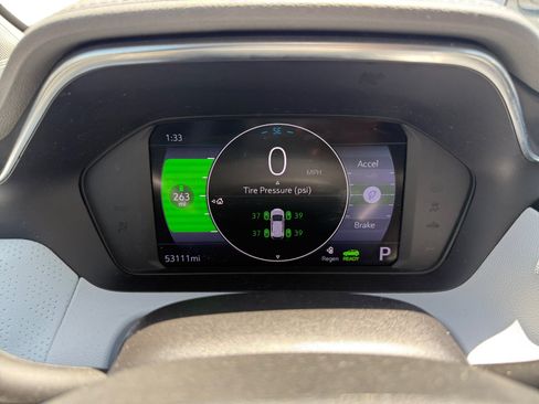 Used 2022 Chevrolet Bolt EUV Premier FWD image 11